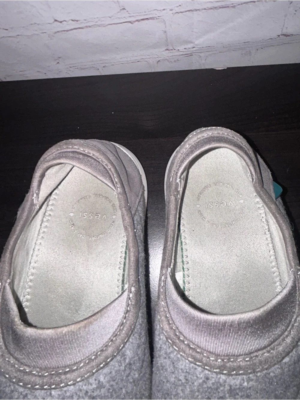 Vessi Sunday waterproof slipper/shoe women’s size 9